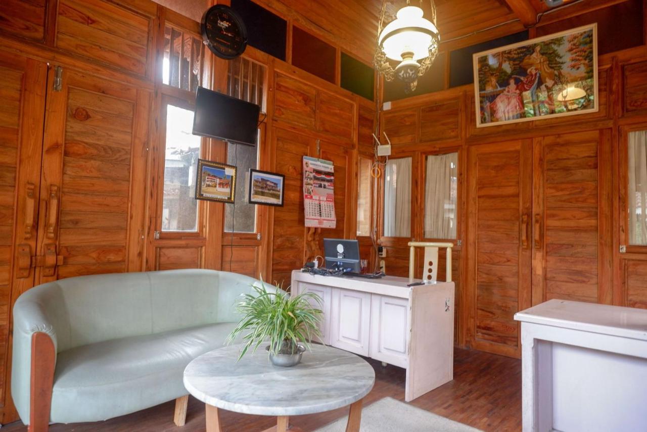 Hotel Reddoorz Syariah Near Plengkung Gading 2 Yogyakarta Exterior foto