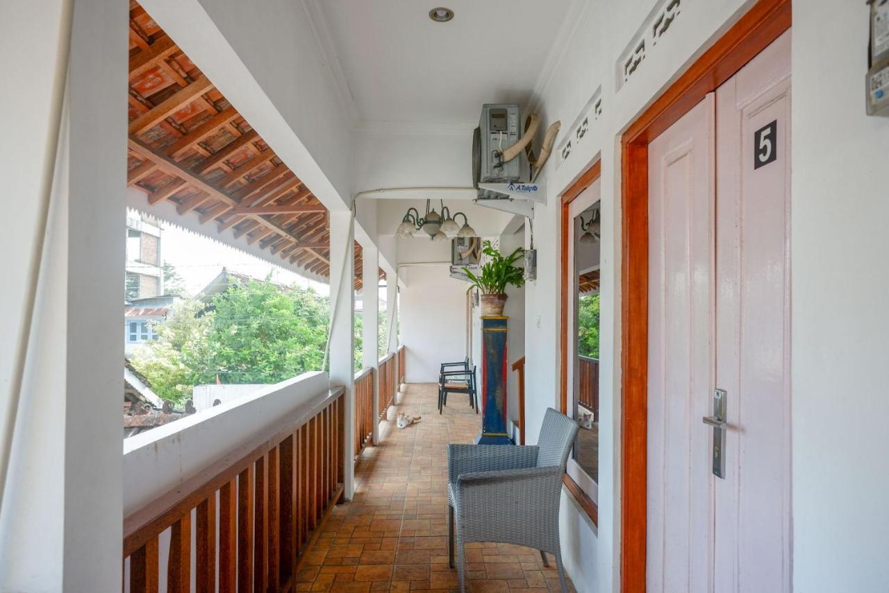 Hotel Reddoorz Syariah Near Plengkung Gading 2 Yogyakarta Exterior foto