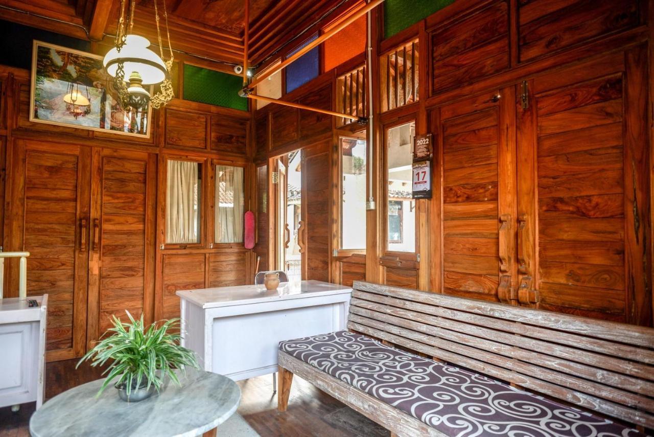 Hotel Reddoorz Syariah Near Plengkung Gading 2 Yogyakarta Exterior foto